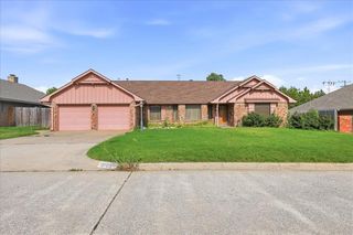 2708 N Meridian Place, Oklahoma City, OK 73127