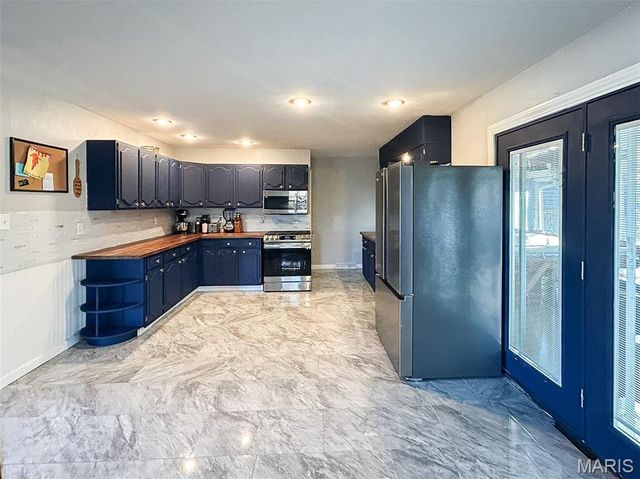 616 Ardmore Drive, Belleville, IL 62223