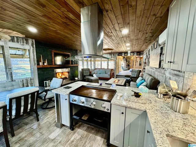 555 FAWN LANE, Centreville, AL 35042