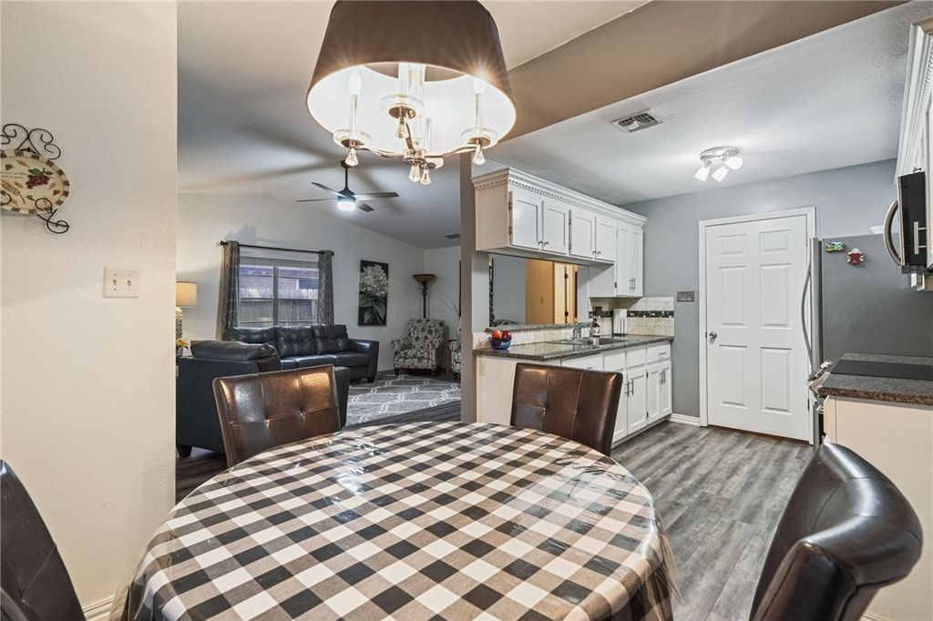 7217 Kress Cir D4, Corpus Christi, TX 78413 — photo 5