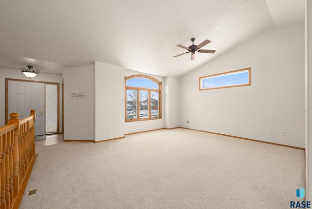 2009 S Purdue Ave Avenue, Sioux Falls, SD 57106