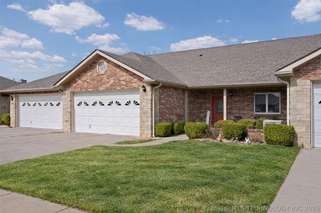 607 St Andrews Circle, Grove, OK 74344
