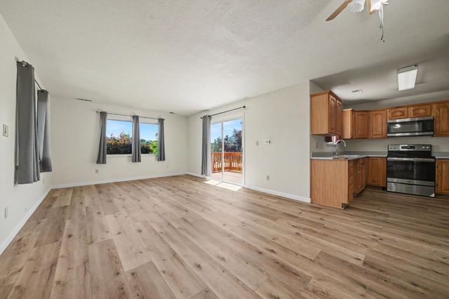 2611 Hartvickson Ln, Valley Springs, CA 95252
