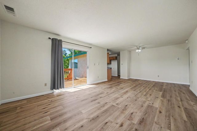 2611 Hartvickson Ln, Valley Springs, CA 95252
