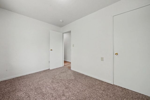 2611 Hartvickson Ln, Valley Springs, CA 95252