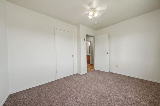 2611 Hartvickson Ln, Valley Springs, CA 95252
