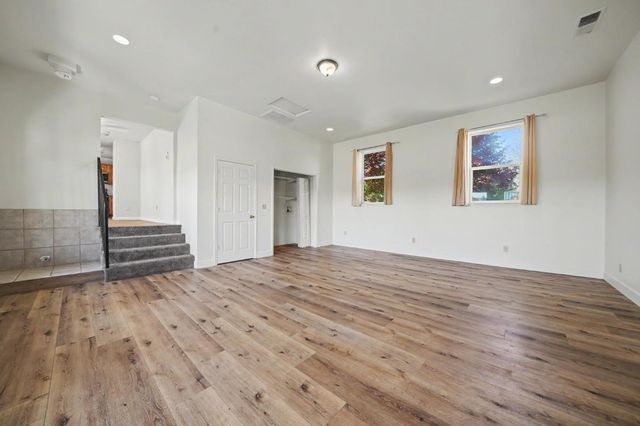 2611 Hartvickson Ln, Valley Springs, CA 95252