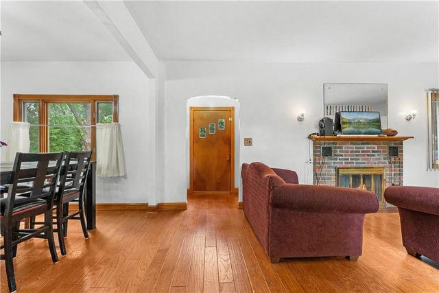 11219 Evans Street, Sugar Creek, MO 64054
