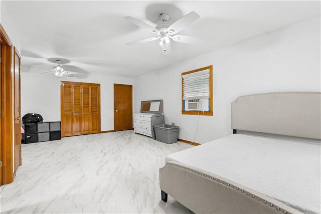 11219 Evans Street, Sugar Creek, MO 64054