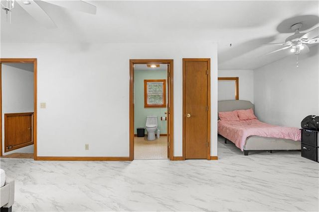 11219 Evans Street, Sugar Creek, MO 64054