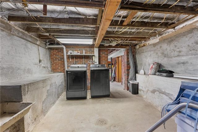 11219 Evans Street, Sugar Creek, MO 64054