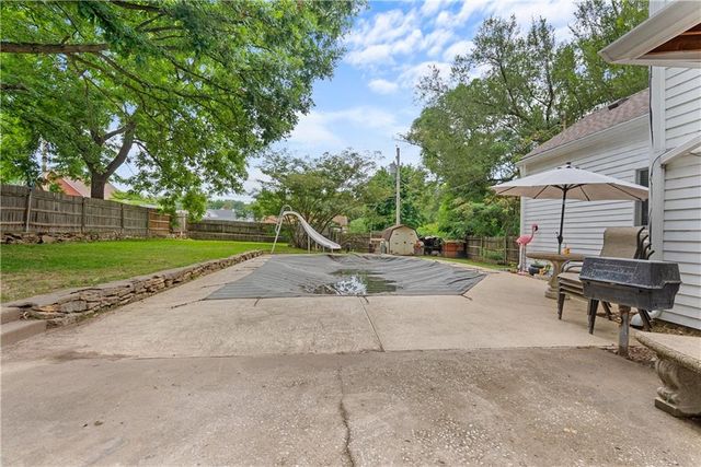 11219 Evans Street, Sugar Creek, MO 64054