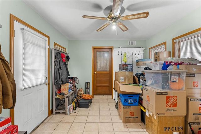 11219 Evans Street, Sugar Creek, MO 64054