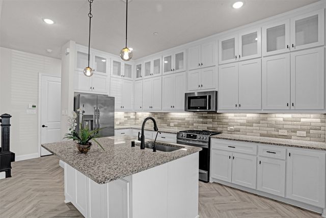 1914 Melinda Lane, Farmers Branch, TX 75234