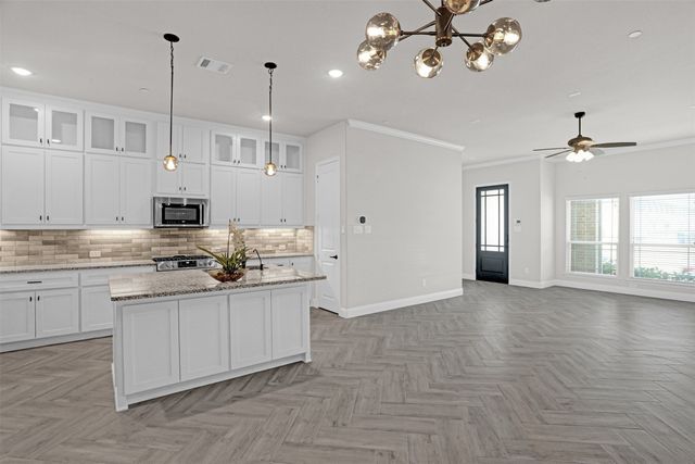 1914 Melinda Lane, Farmers Branch, TX 75234