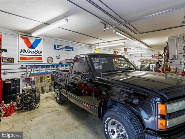 321 W SPRING ST, Woodstock, VA 22664