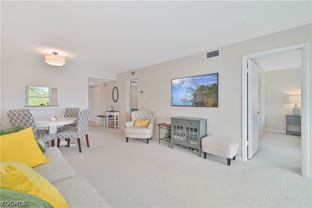 3030 Binnacle DR 307, Naples, FL 34103