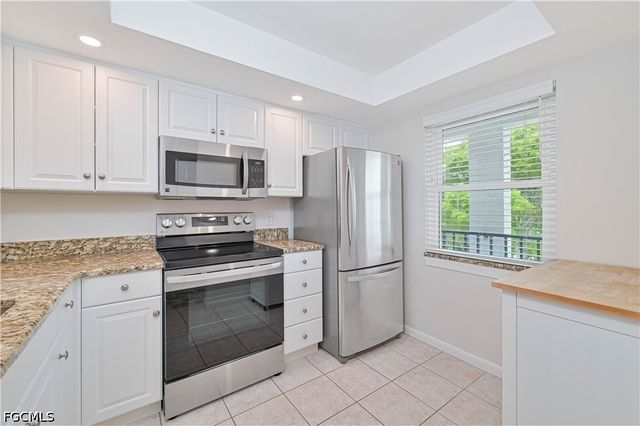 3030 Binnacle DR 307, Naples, FL 34103