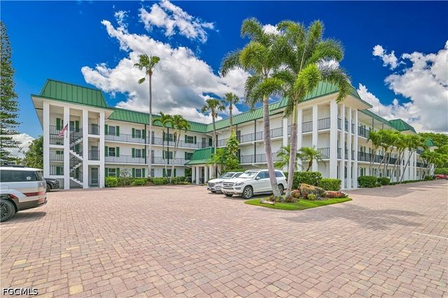 3030 Binnacle DR 307, Naples, FL 34103