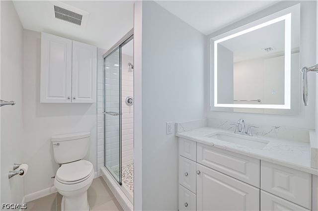 3030 Binnacle DR 307, Naples, FL 34103