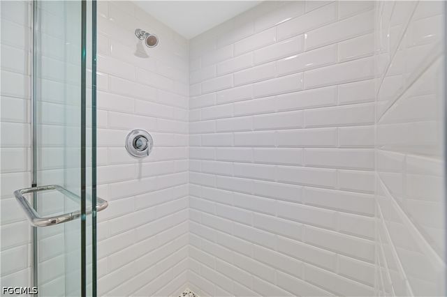 3030 Binnacle DR 307, Naples, FL 34103