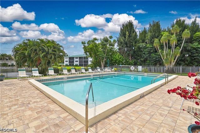 3030 Binnacle DR 307, Naples, FL 34103