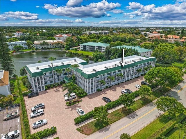 3030 Binnacle DR 307, Naples, FL 34103