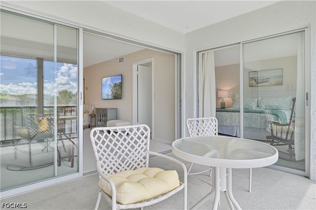3030 Binnacle DR 307, Naples, FL 34103
