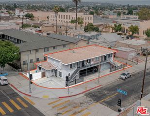 1901 W Florence Avenue, Los Angeles, CA 90047