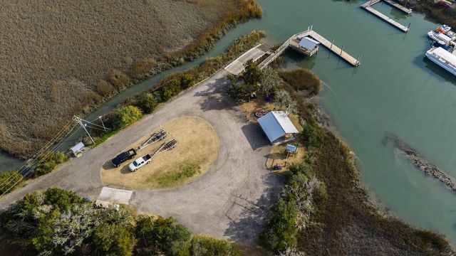 1018 Chambers Lane, Mount Pleasant, SC 29464