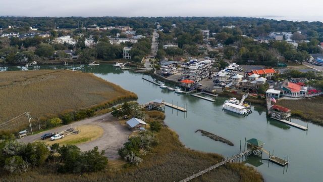 1018 Chambers Lane, Mount Pleasant, SC 29464