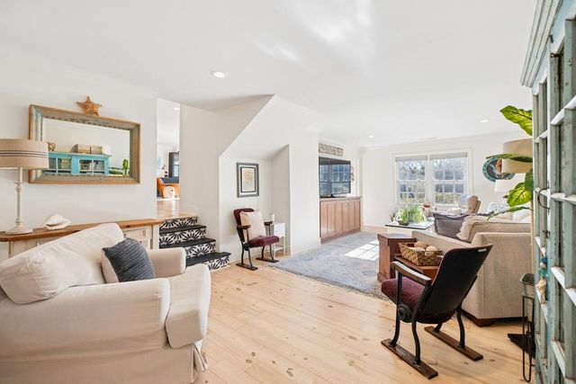 1018 Chambers Lane, Mount Pleasant, SC 29464