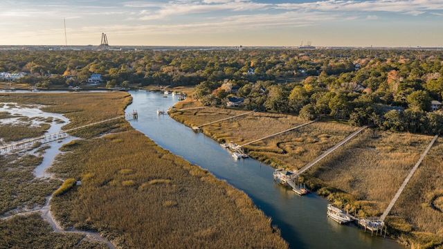 1018 Chambers Lane, Mount Pleasant, SC 29464