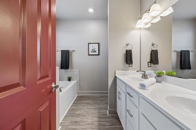 1001B 51st Ave, N, Nashville, TN 37209