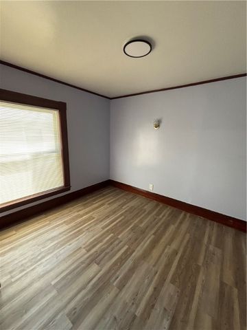 413 East Washington Avenue, Elmira City, NY 14901