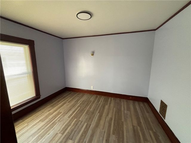 413 East Washington Avenue, Elmira City, NY 14901