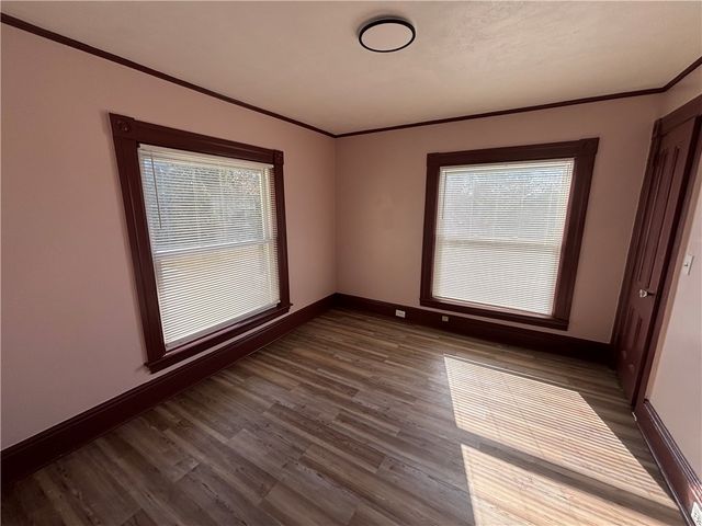 413 East Washington Avenue, Elmira City, NY 14901