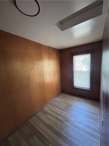 413 East Washington Avenue, Elmira City, NY 14901