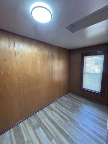 413 East Washington Avenue, Elmira City, NY 14901