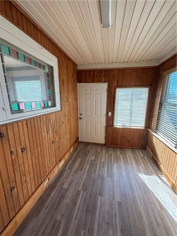 413 East Washington Avenue, Elmira City, NY 14901