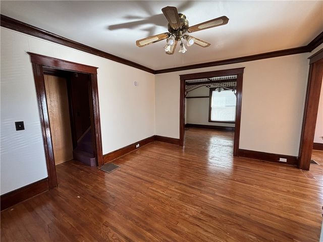 413 East Washington Avenue, Elmira City, NY 14901