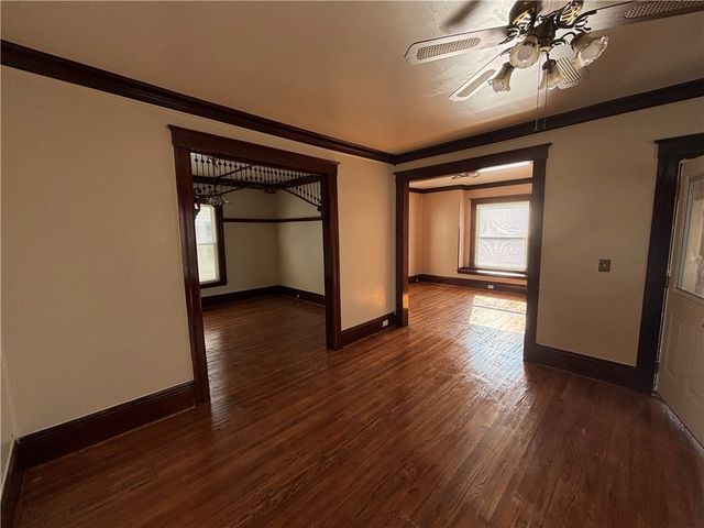 413 East Washington Avenue, Elmira City, NY 14901