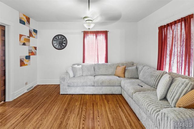 2203 W Main Street W, Belleville, IL 62226