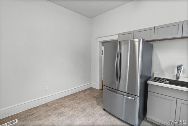 2203 W Main Street W, Belleville, IL 62226