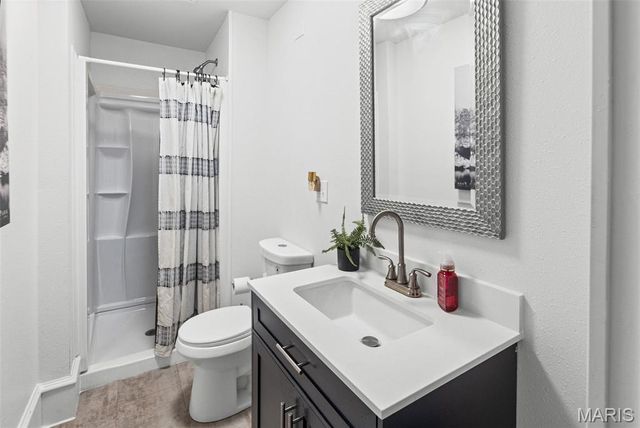 2203 W Main Street W, Belleville, IL 62226