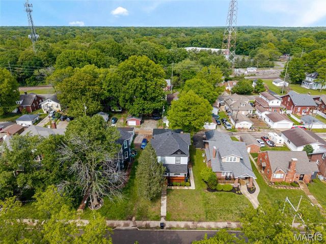 2203 W Main Street W, Belleville, IL 62226