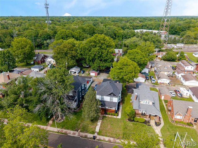 2203 W Main Street W, Belleville, IL 62226