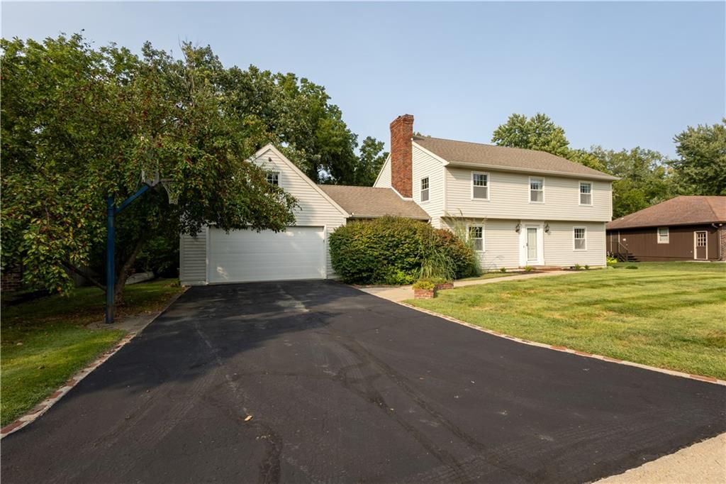 3711 E Colony Square, St Joseph, MO 64506