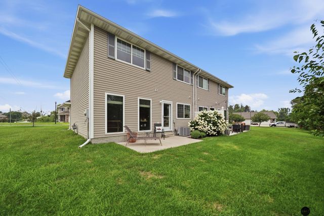 2310 N 91St Street, Lincoln, NE 68507