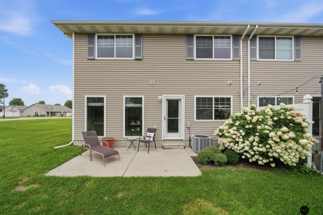 2310 N 91St Street, Lincoln, NE 68507